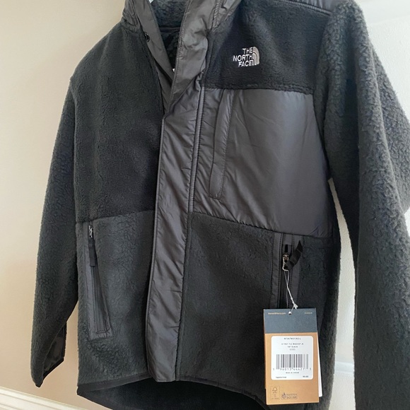 The North Face Boys Fleece Zip up Jacket - Picture 2 of 5